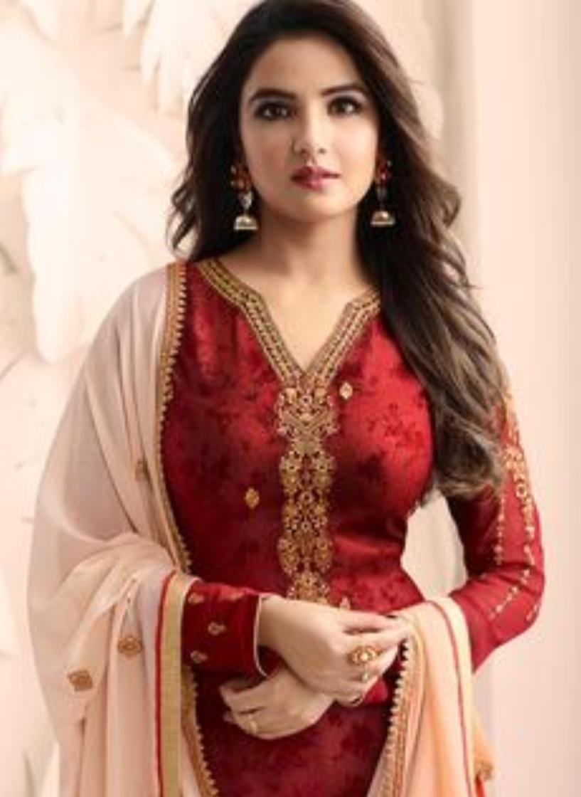 Nishi95388419's tweet photo. Keep walking steadily towards your goals and you will surely achieve them. Good Luck.

@jasminbhasin 

SAJAUNGA LUTKAR BHI OUT
 #JasminBhasin 
#JasLy #SajaungaLutkarBhi https://t.co/s4o5koMzTv