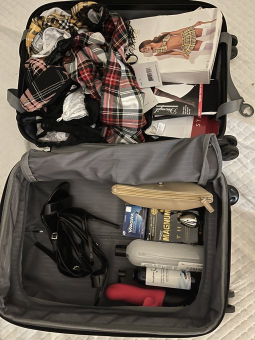 packing for Tomorrow shoot 😝 https://t.co/NOdEuzuR4j<a href="/tag/vacation"class="tags"><span>#vacation</span></a><a href="/tag/sexy"class="tags"><span>#sexy</span></a><a href="/tag/heaven"class="tags"><span>#heaven</span></a><a href="/tag/feminism"class="tags"><span>#feminism</span></a><a href="/tag/feminist"class="tags"><span>#feminist</span></a><a href="/tag/sexwork"class="tags"><span>#sexwork</span></a>