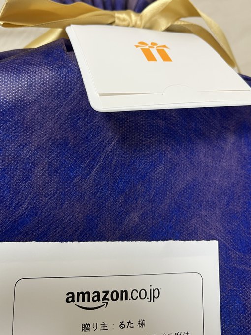 お゛がゆ゛ー!!るたさん素敵な贈り物本当にありがとうございます!!ほんっっとうに嬉しいです!!(T_T)
これからも頑張ってイラスト描いて行きます! 