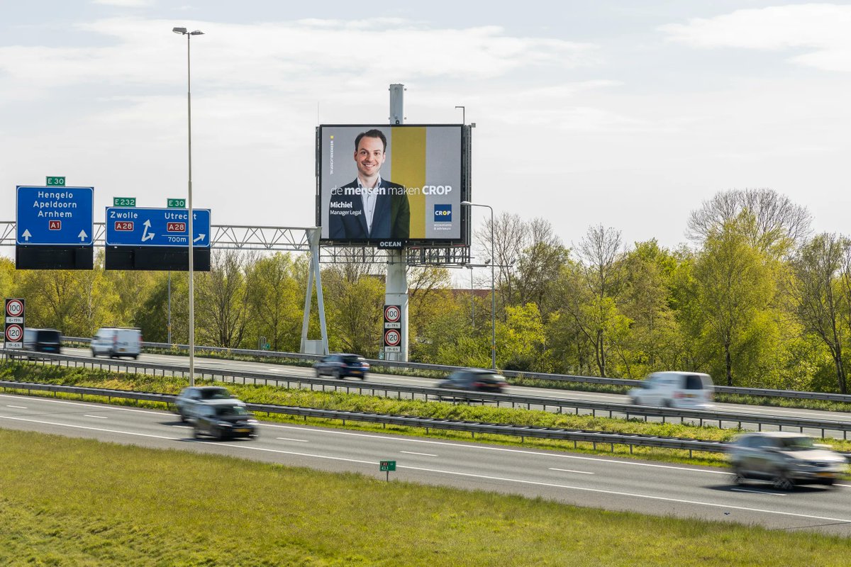 CROPonline's tweet photo. Deze week hoor je CROP op de radio bij @QmusicNL, @NPORadio2, @BNR en @radio10nl én spot je onze collega's op billboards langs de snelweg. Kijk op https://t.co/MGPQ9BpXkP voor alle verhalen van onze collega's. #demensenmakencrop #werkenbijcrop #trotsopcrop https://t.co/Gsqi8Z3TvC