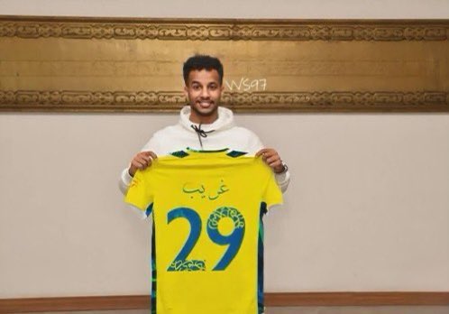 وجهة نظرك من هو #كبير_الرياض بالدوري السعودي🇸🇦

1- نادي #النصر = اعجاب
2- نادي #الهلال = رتويت 

 #تبي_بطولات_طفى_اللمبات