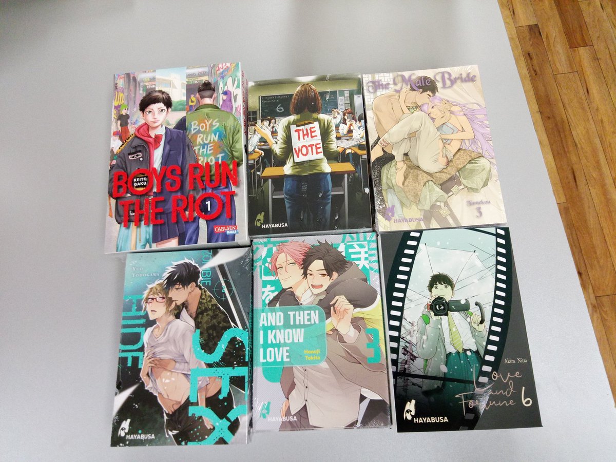 ComicPlanetOS's tweet photo. Die neuen Manga von @HayabusaTweets und #boysruntheriot sind da.
#thevote #themalebride
#zombiehidesex https://t.co/lUX8vd7X5G