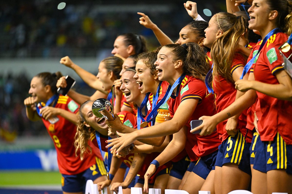 🥇 Pues eso, que... ¡¡SOMOS CAMPEONAS DEL MUNDO!!

👨🏻‍💻 Crónica: bit.ly/cronica_290822 

#U20WWC | #VamosEspaña