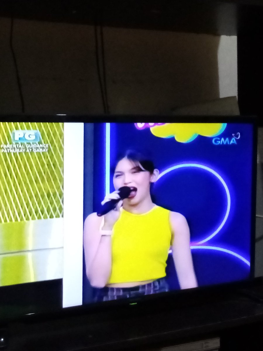 imjuliusdlcst22's tweet photo. Happy Monday indeed with you around, Ingat and enjoy this Dei Ganda 😊❤️💛

Maine Mendoza
#MaineMendoza @mainedcm https://t.co/Fg5hlqh53u