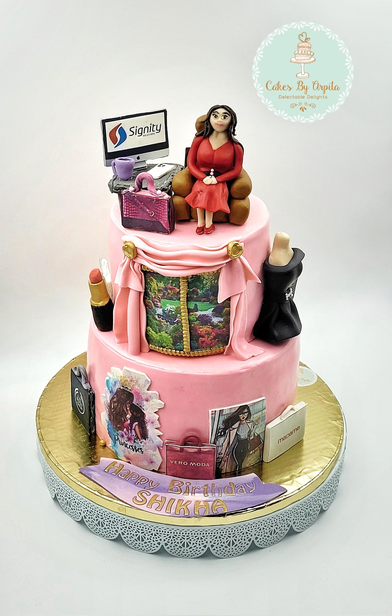 CakesByArpita on Twitter: Birthday Cake commissioned for Lady" who is an excellent Multitasker as well✨️ #birthdaycake #egglesscake #customisedcake #ladybosscake #bosslady #cakeforsuperwoman #cakes / Twitter