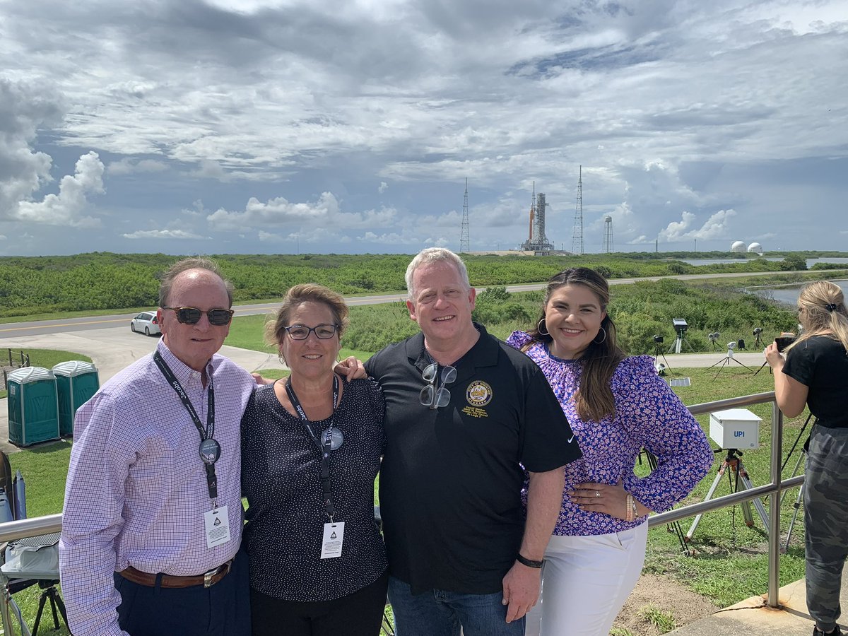 Martin4Hou's tweet photo. Wonderful catching up with our @NASA_Johnson crew and friends on the eve of @NASAArtemis 1 launch! Lovely to meet astronauts Chris Williams and Christina Birch! #Artemis #NASA #nasajsc #HOU #WeAreGoing https://t.co/VtJI0bvVHm