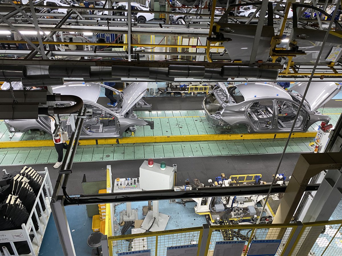 tweeter_vincent's tweet photo. Hyundai Ulsan plus grande usine de production automobile mondiale. 4 vehicles/minute … https://t.co/J77mKHnn6m