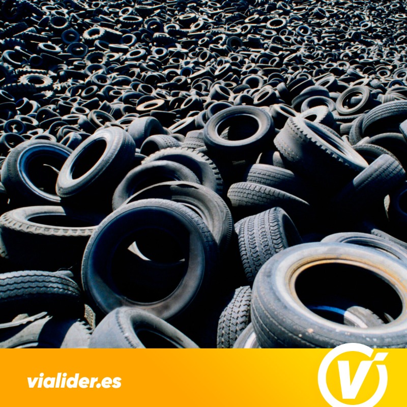 Vialider's tweet photo. ¿#Sabíasque en la actualidad, en el mundo, se recogen aproximadamente el 88% de los #neumáticos al final de su vida útil, mientras que solo el 14% de los envases de plástico se reutilizan? 
#Vialider #medioambiente #reciclado #reciclaje #reciladodeneumaticos #neumaticosreciclados https://t.co/J0mNzkpaiB