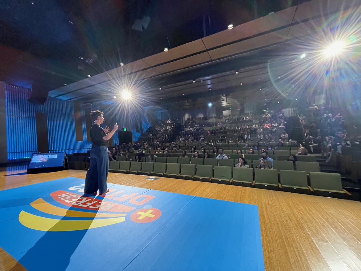 IanMeducator's tweet image. Becky thank you so much for this talk of overwhelming power and inspiration  @BeckyPlatt3 #DFTB22