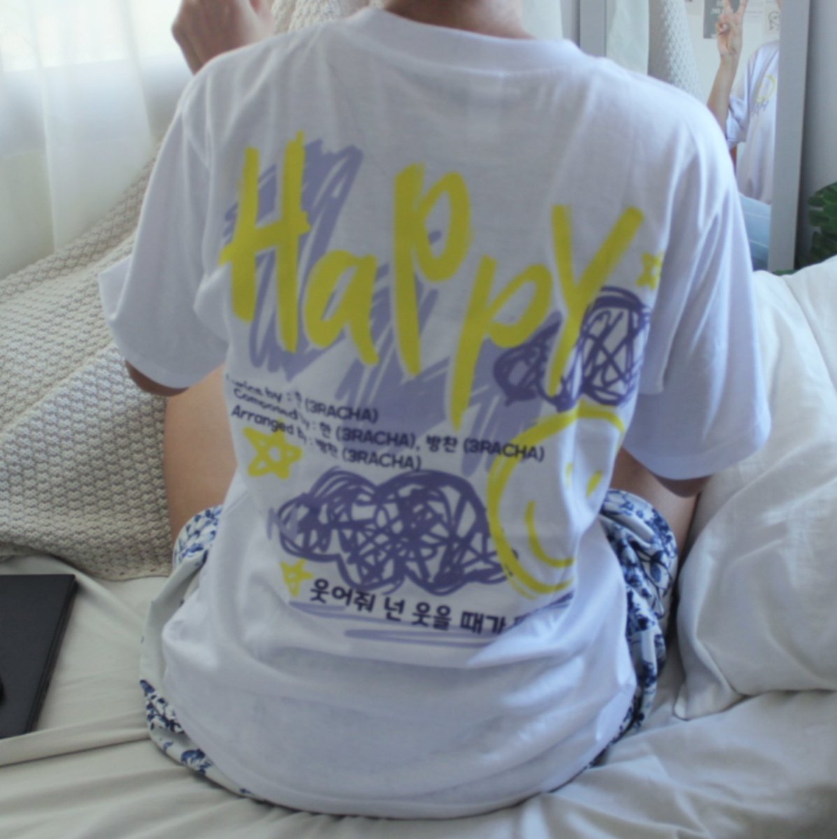 oddinarylynn's tweet photo. 뽀뽀즈 for today's skz-play/record tshirt ❣️😍 https://t.co/VJryetOLR9