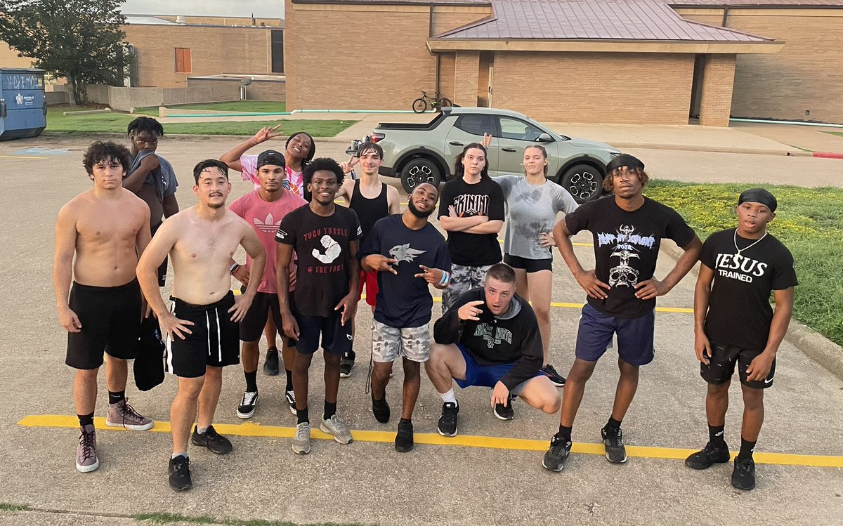 Good Morning!!! Just stretching the legs out with a run.