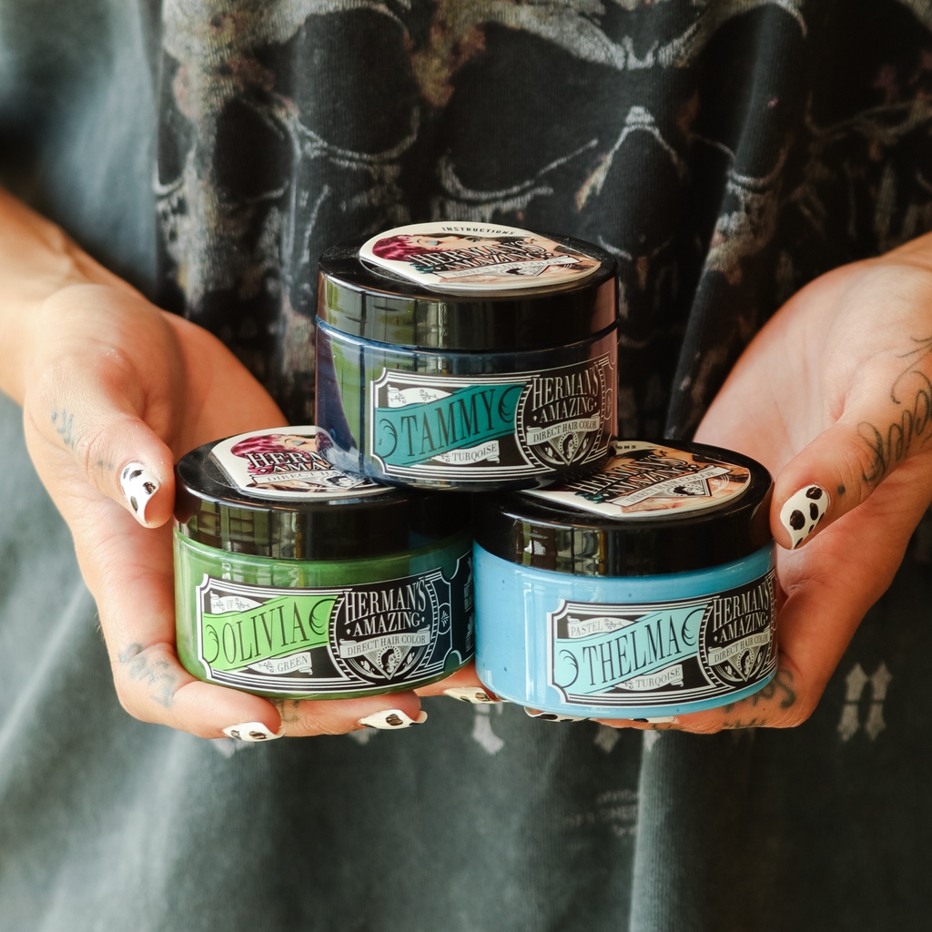 alloverpiercing's tweet photo. Mermaid hair? Dat gaat perfect met de haarverf van Herman's Amazing Hair Color! Bestel ze nu in onze shop: https://t.co/u7OTHdnahq https://t.co/p4cI0qUwpi