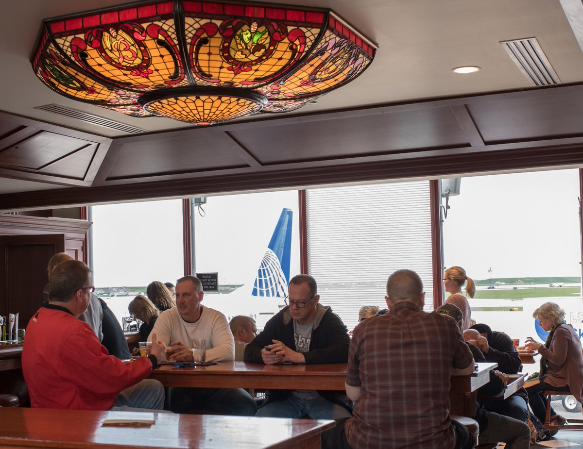 BerghoffChicago's tweet photo. Good Morning @fly2ohare Travelers! 🛫  Wherever you are headed, make sure you stop by #BerghoffCafeOHare, enjoy a made-to-order breakfast, and relax before taking off in our open seating bar area. 🍳 🥓 

(Located in Terminal 1, Gate C26)

#FlyOHare
#BerghoffTraditions https://t.co/aewa5ur2RO