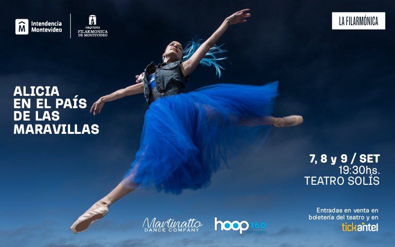 EfectoMariposaR's tweet photo. #HOY "Alicia en el país de las maravillas": el clásico de Lewis Carroll en un espectáculo innovador e inédito, que combina la presencia de un Cuerpo de baile profesional, la Martinatto Dance Company, con la @FilarmonicaMVD  y una proyección escenográfica en vivo en @TeatroSolis🧵 https://t.co/EF3EZga76s