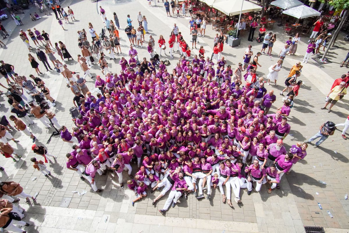 No només són castells.

#fmigd #castellers #LaTemporadaQueEnsMereixem