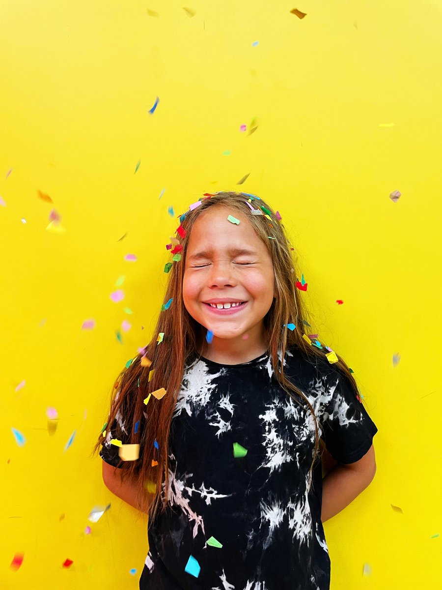 heysareta's tweet photo. Netherlands Summer Holidaying 🥳 #wondrExperience #ConfettiShower https://t.co/giw6njgIM3