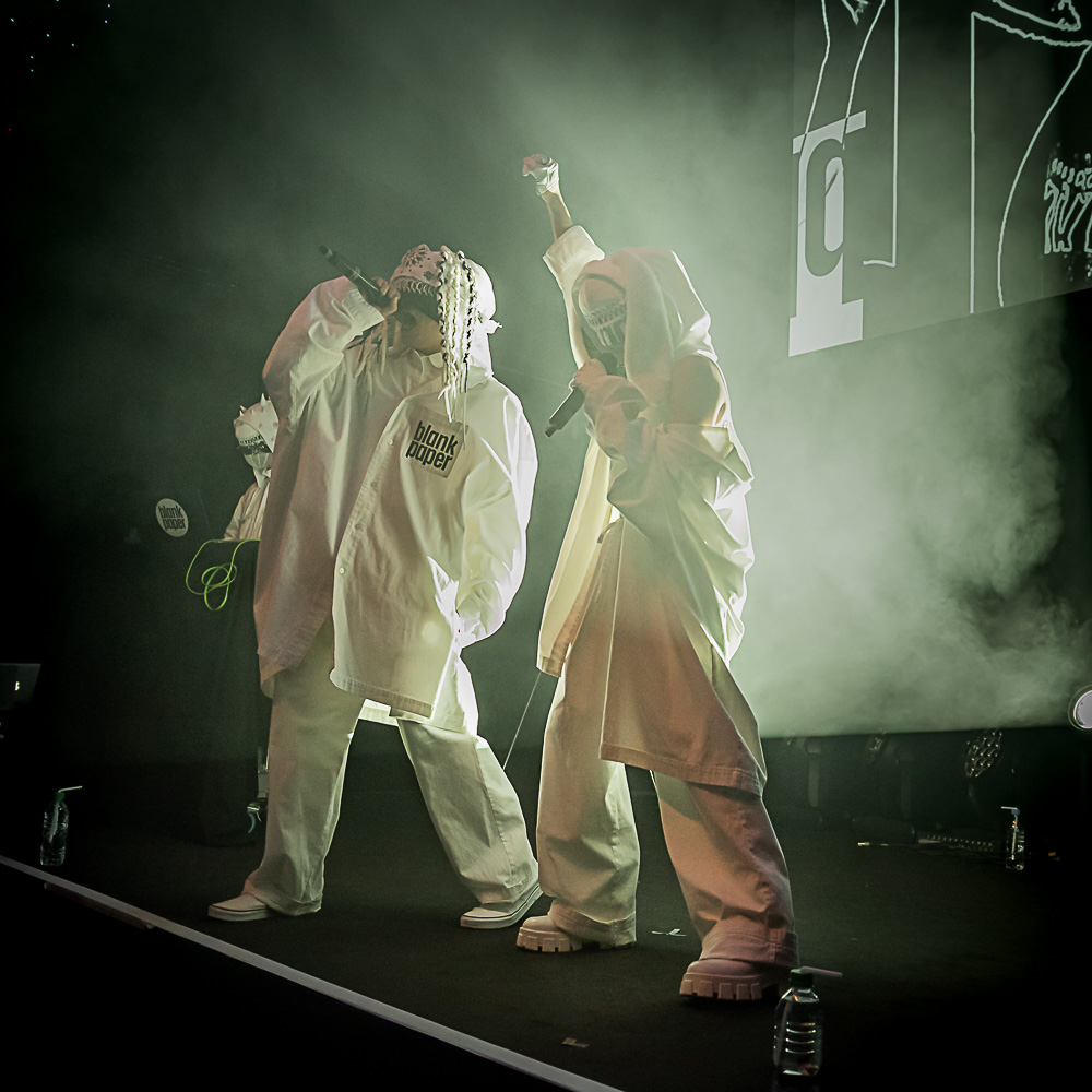 Photos_By_Paul's tweet image. The awesome @blank_paper_jp  at @HYPERJAPANevent  Their performance blew me away with how good they are live

More on my Facebook page facebook.com/PhotosByPaul.p…

#blankpaper #c45p3r #t3r354 #hyperjapan #HJF22 #nikon #nikonphotography #livemusic #japanesemusic