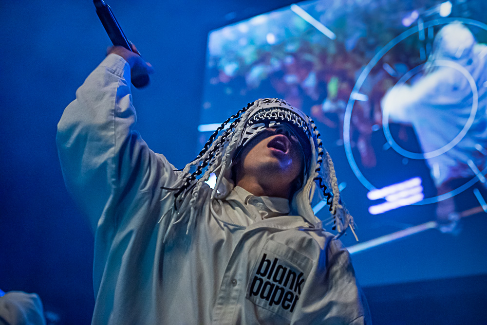 Photos_By_Paul's tweet image. The awesome @blank_paper_jp  at @HYPERJAPANevent  Their performance blew me away with how good they are live

More on my Facebook page facebook.com/PhotosByPaul.p…

#blankpaper #c45p3r #t3r354 #hyperjapan #HJF22 #nikon #nikonphotography #livemusic #japanesemusic