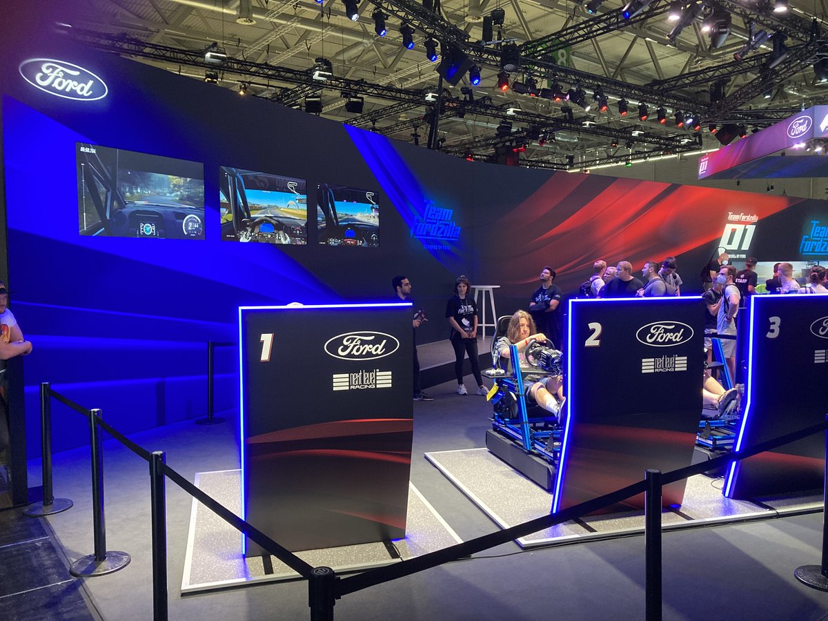 We had a blast at #Gamescom2022! 👾
Germany, Köln certainly knows how to bring all kinds of game developers, big and small, into a place!
Here are some of our more colorful photos of the halls, incapsulating the atmosphere of the convention as a guest.
