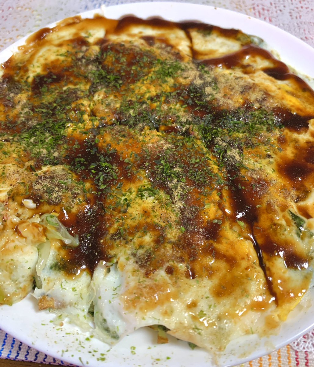 青じそのお好み焼き焼き！

しそが好きな人なら最高に美味いです。
小麦粉を米粉に。いつものキャベツに青じそを30枚ほど刻んで入れるだけ！

しそのいい香り漂うお好み焼きが出来上がります！

#グルテンフリー #料理記録 #glutenfree