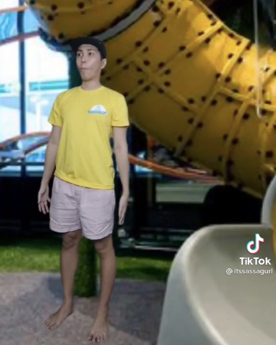 rayabeee's tweet photo. kahit kailan ka talagang bata ka! hanapin mo ung tsinelas mo! kakabili ko lang yan! kaya ayaw kitang sinasama sama sa ganito eh! @Itssassagurl @_tinamad https://t.co/lC449ymhym
