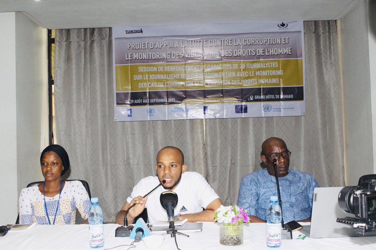 tuwindi's tweet photo. Ce lundi 29 août 2022 au, Tuwindi a entamé une formation de 5 jours  à l’endroit de 20 journalistes sur le journalisme d’investigation

Cette formation s’inscrit dans le cadre du projet d’Appui à la lutte contre la corruption et le monitorage des violations des droits de l’homme. https://t.co/CKsxGGzA5D