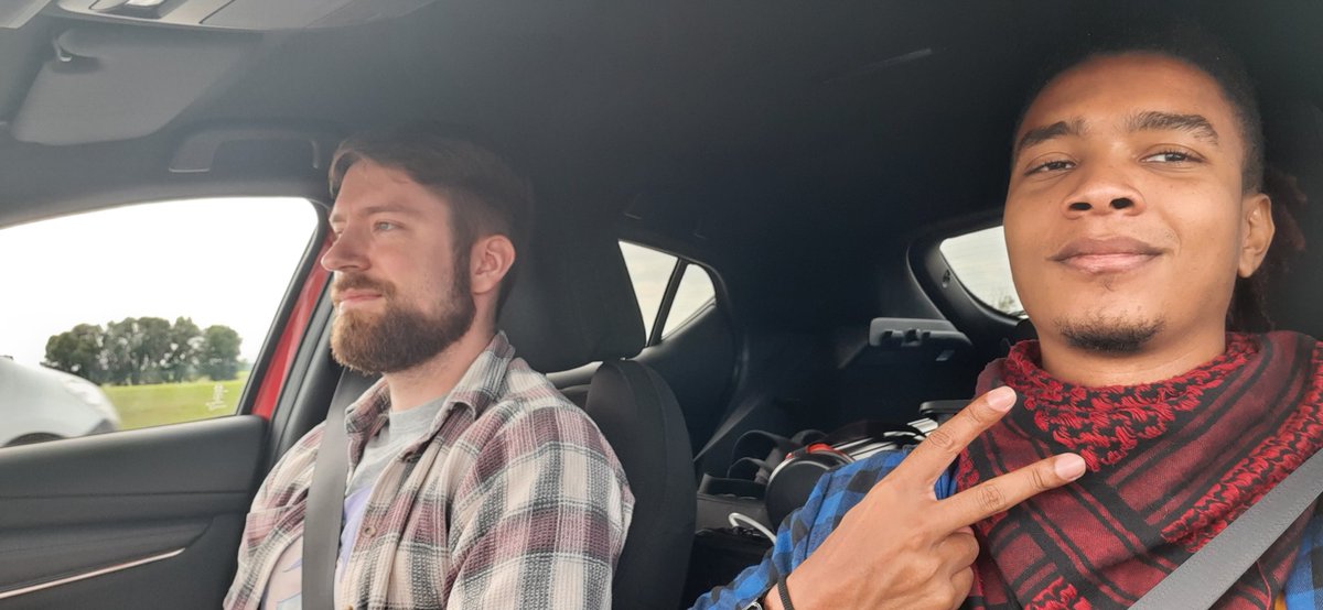 On our way back home from Eurofurence. 
Tired, exhausted but happy as fuque. 

This must have been my best EF so far. 
The wholesomeness, the friends, the con adventures, the vibe... it was a really great week.<3