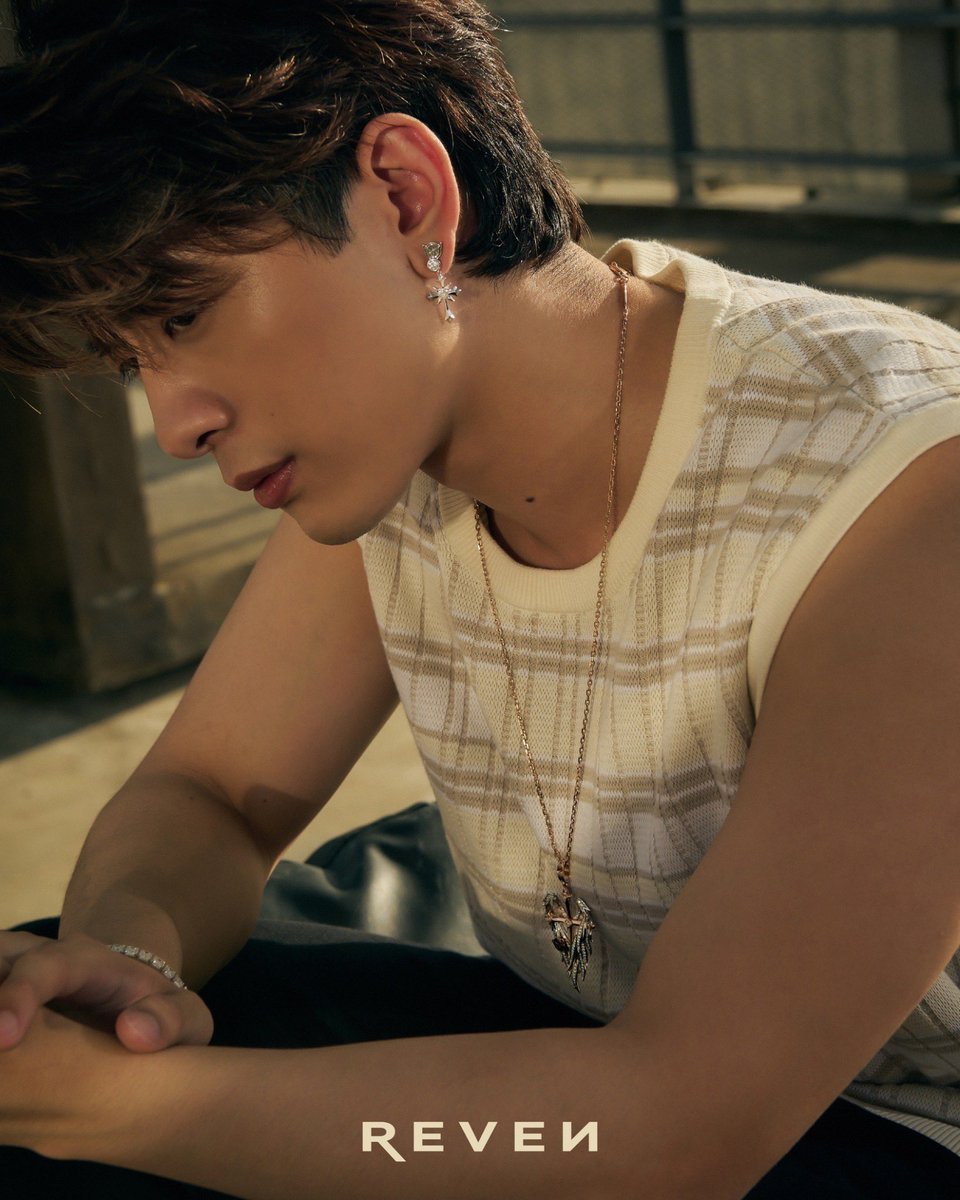 RevenExquisite's tweet photo. Create your own atmosphere, move on your own pace set your own tempo. 

#REVEN #REVENxTRINITY #REVENfinejewelry #xxsivk #TRINITY_TNT Special Thanks:  #sandroTH https://t.co/NiZBH1PcdA