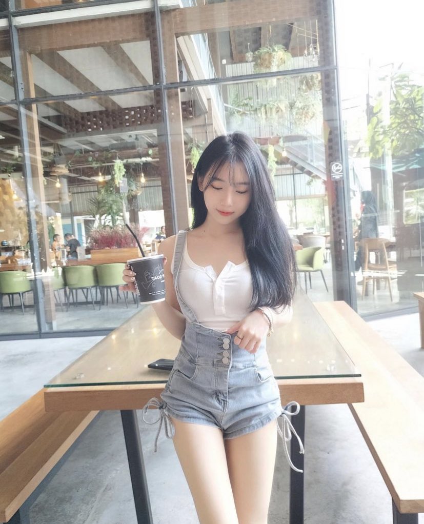 就在这里 和我 可以吗 你可以几次