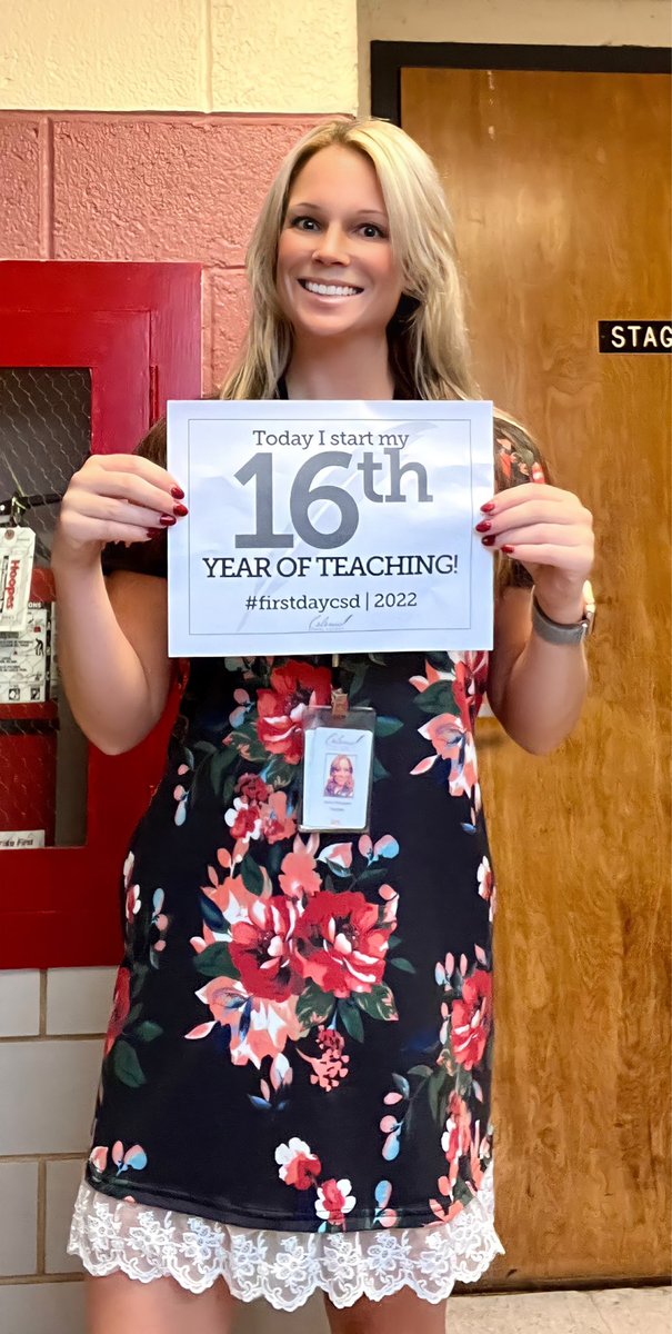MsSchusslerBand's tweet photo. 16th year of teaching begins today! Best of luck to all in Colonial Nation welcoming back your students. Have a wonderful day! #chdreambuilders #firstdaycsd #powerofwecsd https://t.co/slIHSySuPD