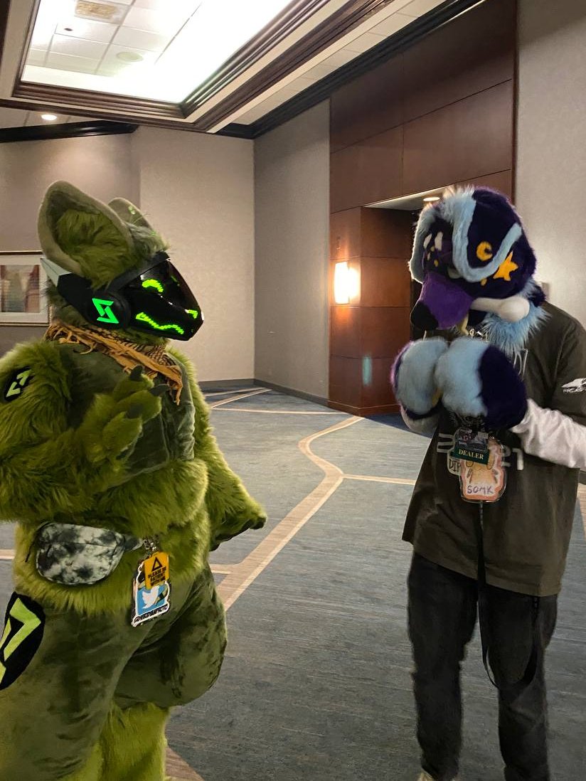 Everyone says to eat your greens but I don't think they would like that

Good morning everyone! I know it's Monday but you gotta push through it! I hope your Monday is as amazing as you are!

🥦🤖: <a href="/ViridianProto/">Viridian 🌱💾</a> 

#furrysuit #fursuiter #furryfandom