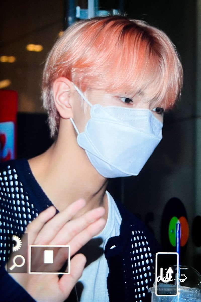 220829 #CIX #용희 👋🏻