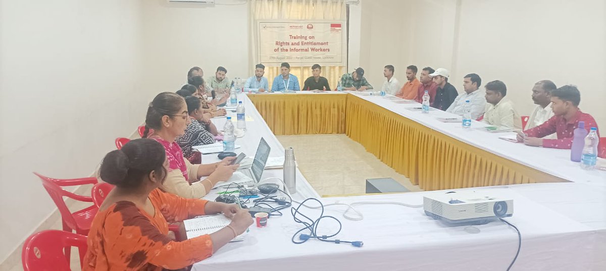C9Khalid's tweet photo. State Level Meeting with leaders of various organizations, CBOs and unions on Labour Codes inline with informal workers organized by @ActionAidIndia in Lucknow.A state  campaign has been planned for the informal workers to demand for Urban Emplopment Guarantees Act in the state. https://t.co/9sE88zwrWx