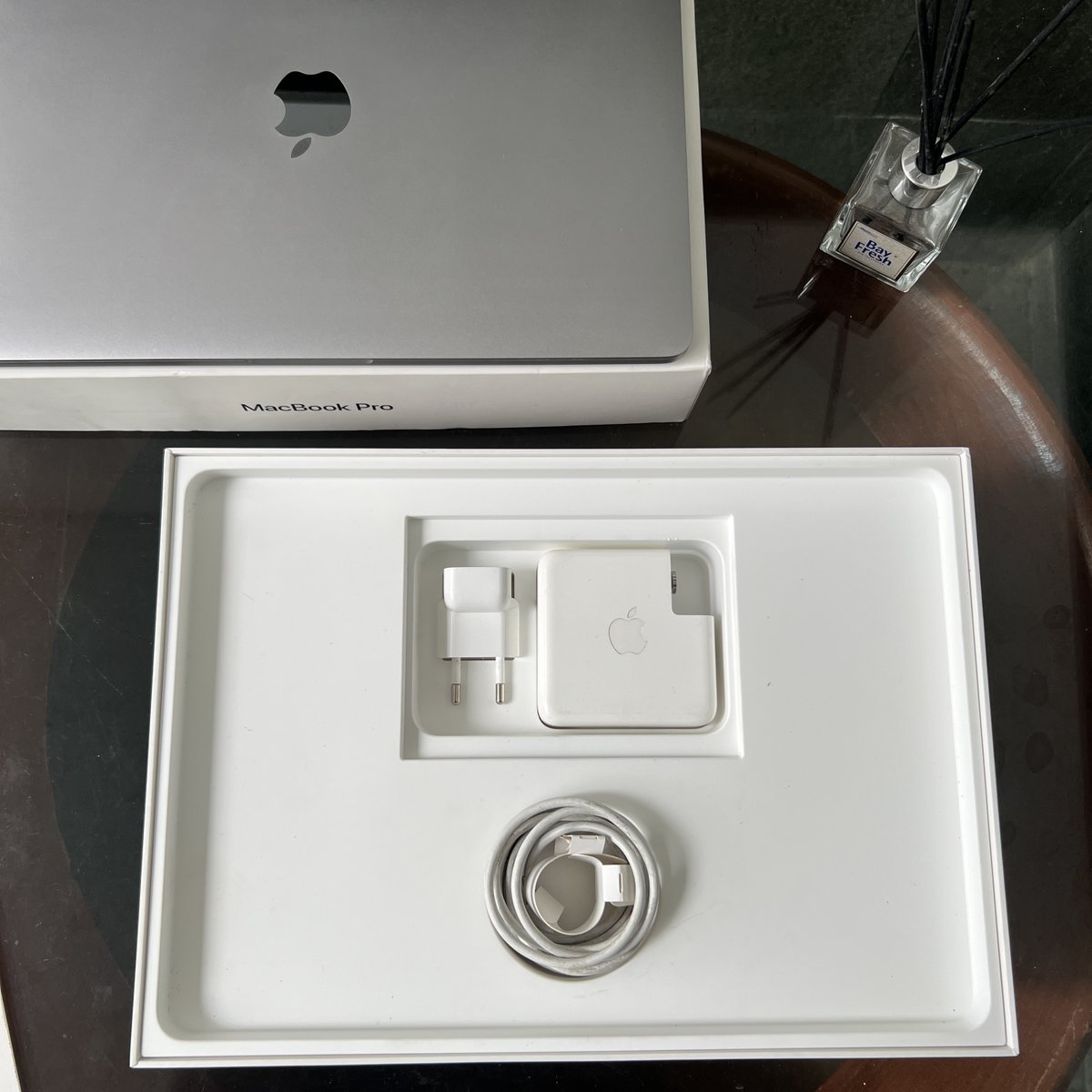 GOJELEK's tweet photo. Siapa tau sold, twitter please brings your magic ✨✨✨
#WTS MacBook Pro Touch Bar 2018 8/256. Price IDR 11.500 di bawah pasaran. Hardware sehat. Detail PM ajah!
#jualmac #macbook #macbook2nd #macbookseken #macbooksecond #macbookmurah https://t.co/2yTcvi2I0s