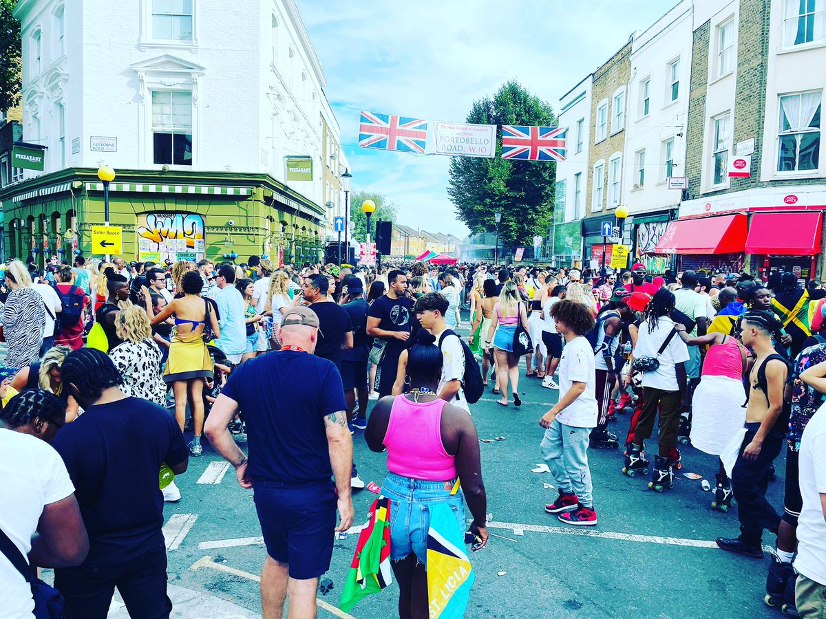 NJCarterMusic's tweet photo. #carnival #party setup ready to go! #HouseParty #housemusic #njcartermusic https://t.co/e4vlFw9geZ