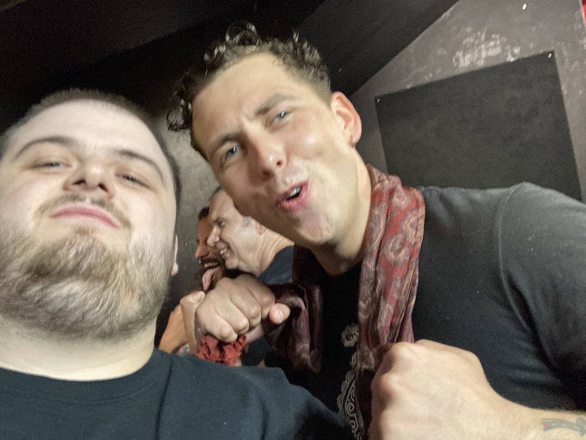 DpuizY's tweet photo. It’s official! I’ve joined the Mafia! Well, the @TateMayfairs mafia, but it counts! I was even called “smarter than I look”! Hang on a second… 😂 #Chapter139 #TatenessIsGreatness #BritWres #PROGRESSWrestling
Also didn’t notice I’d caught @Davesewell04 in the background 😂😂 https://t.co/m1yXMMno35