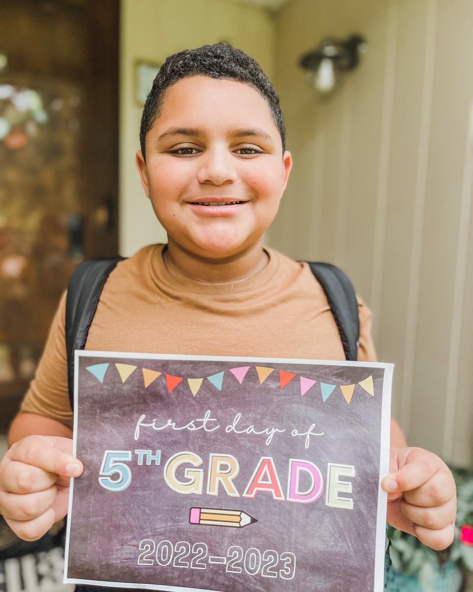 And they’re off! <a href="/Berkshiremiddle/">Berkshire Middle</a> 🐾<a href="/BinghamEagles/">Bingham Farms Eagles</a> 🦅   
5th &amp; 7th grade, here we go! 
✏️📌✂️🚌🍎📚🌈❤️ 
<a href="/BirminghamPS/">Birmingham Schools</a> 
#BacktoSchool2022 #BirminghamExcellence