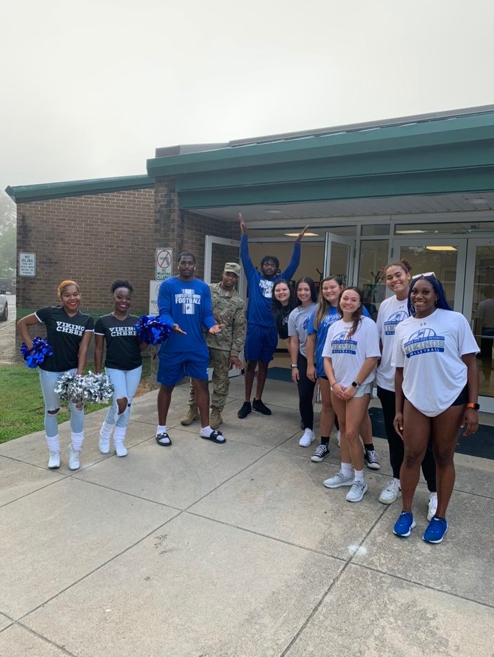 After picking up 2 big region wins this weekend in West Virginia, ECSU Volleyball spent their Monday morning welcoming back the students at PW Moore Elementary School #Vikingpride 