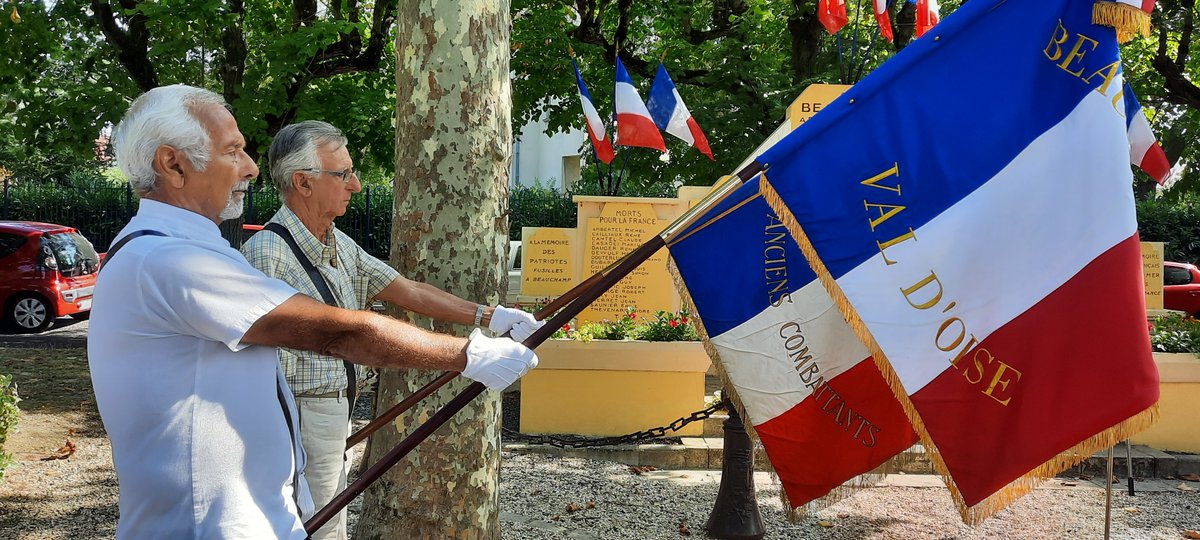VilleBeauchamp's tweet photo. [COMMEMORATION ] 🇫🇷
📸Retour en images sur la commémoration de la #Libération de Beauchamp, dimanche 28 août. Dépôt de gerbes par Françoise Nordmann, Maire de Beauchamp, de @Cecile_Rilhac et de @LaetitiaBoisseau, ainsi que des représentants des anciens combattants. https://t.co/2gtbc88cLq