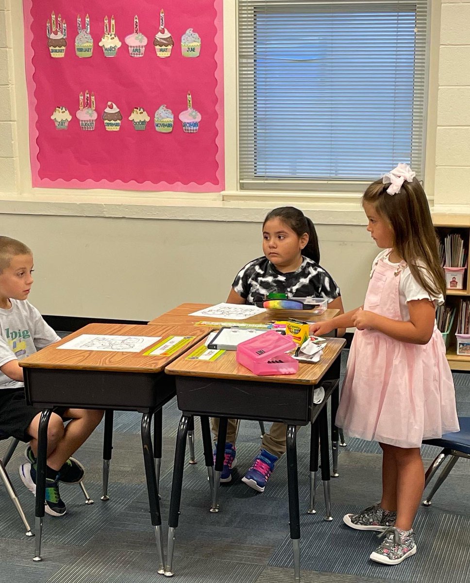 ProspectESNC's tweet photo. Happy 1st Day!! It’s a great day at Prospect!! #TeamUCPS @AGHoulihan @UCPSNC https://t.co/Xj4yEuTMEz