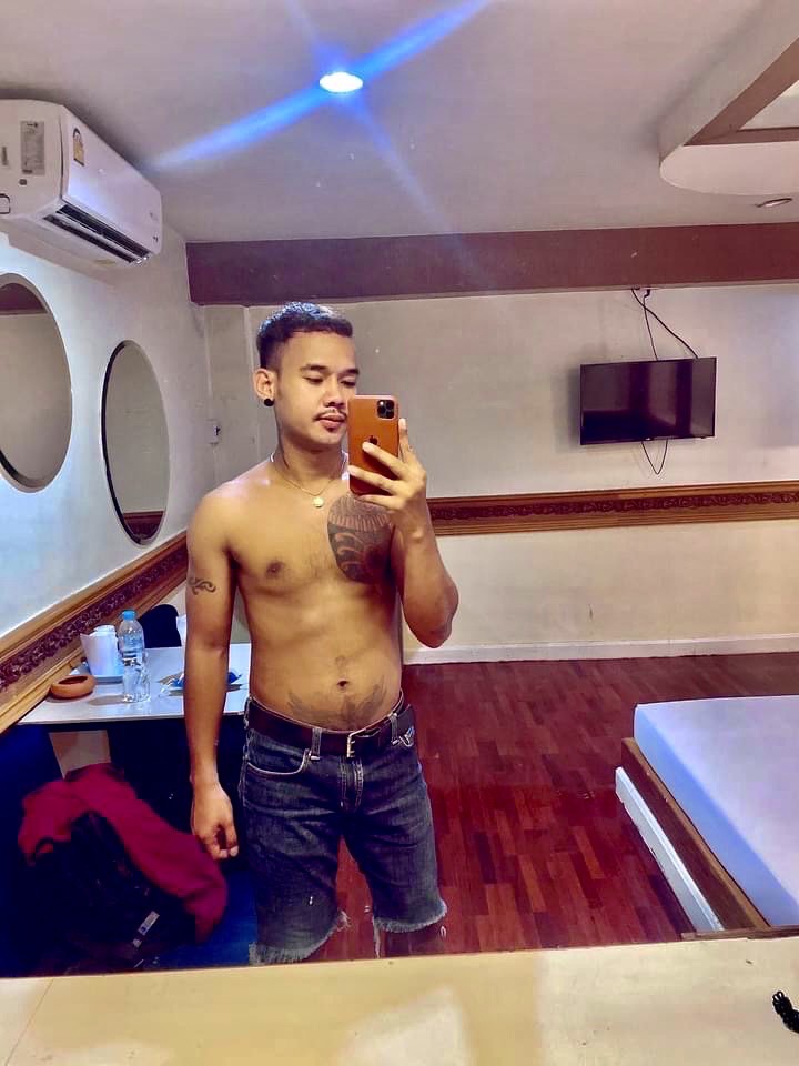 น้องบอยชายแท้ครับ รับงานลาดพร้าว101📌📌 0802944356 แอ้ดไลน์ร้านได้ครับ 👌 ลาดพร้าว101
Line lin.ee/2hiA3qc