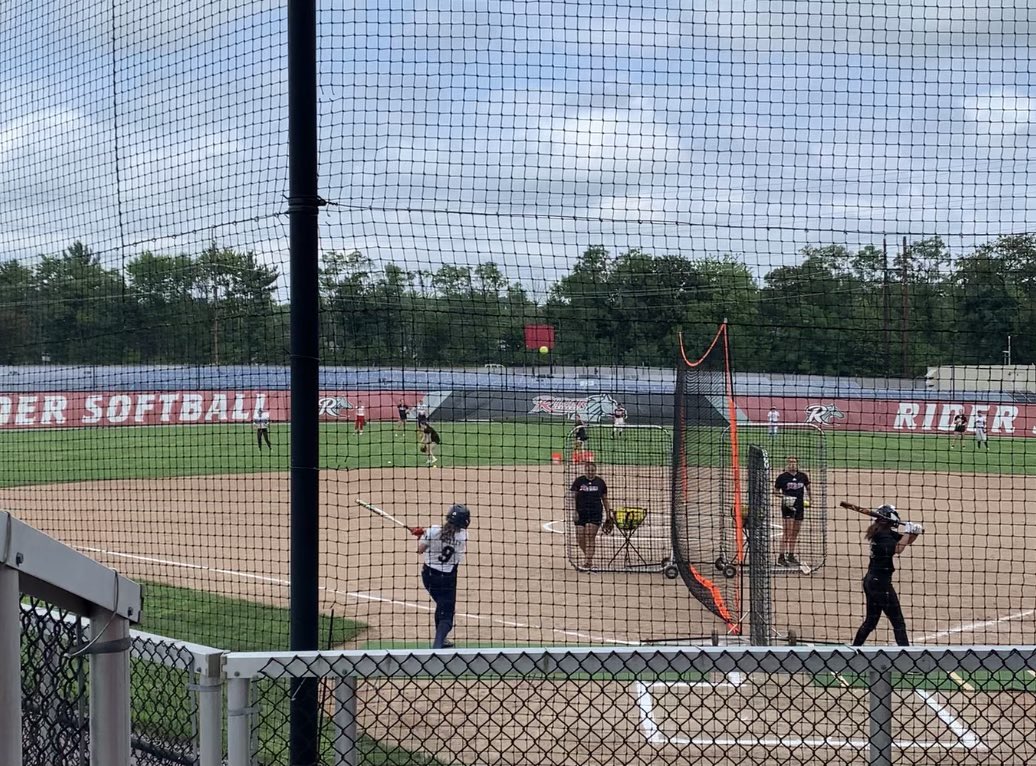 ryannhealey2024's tweet photo. Thank you so much to Rider University for an awesome 2-day camp! Great instruction on all aspects of the game and an awesome lineup of girls and coaches!! @SoftballRider @RiderSBCoach @RIDERATHLETICS https://t.co/V1gMA9o6i3