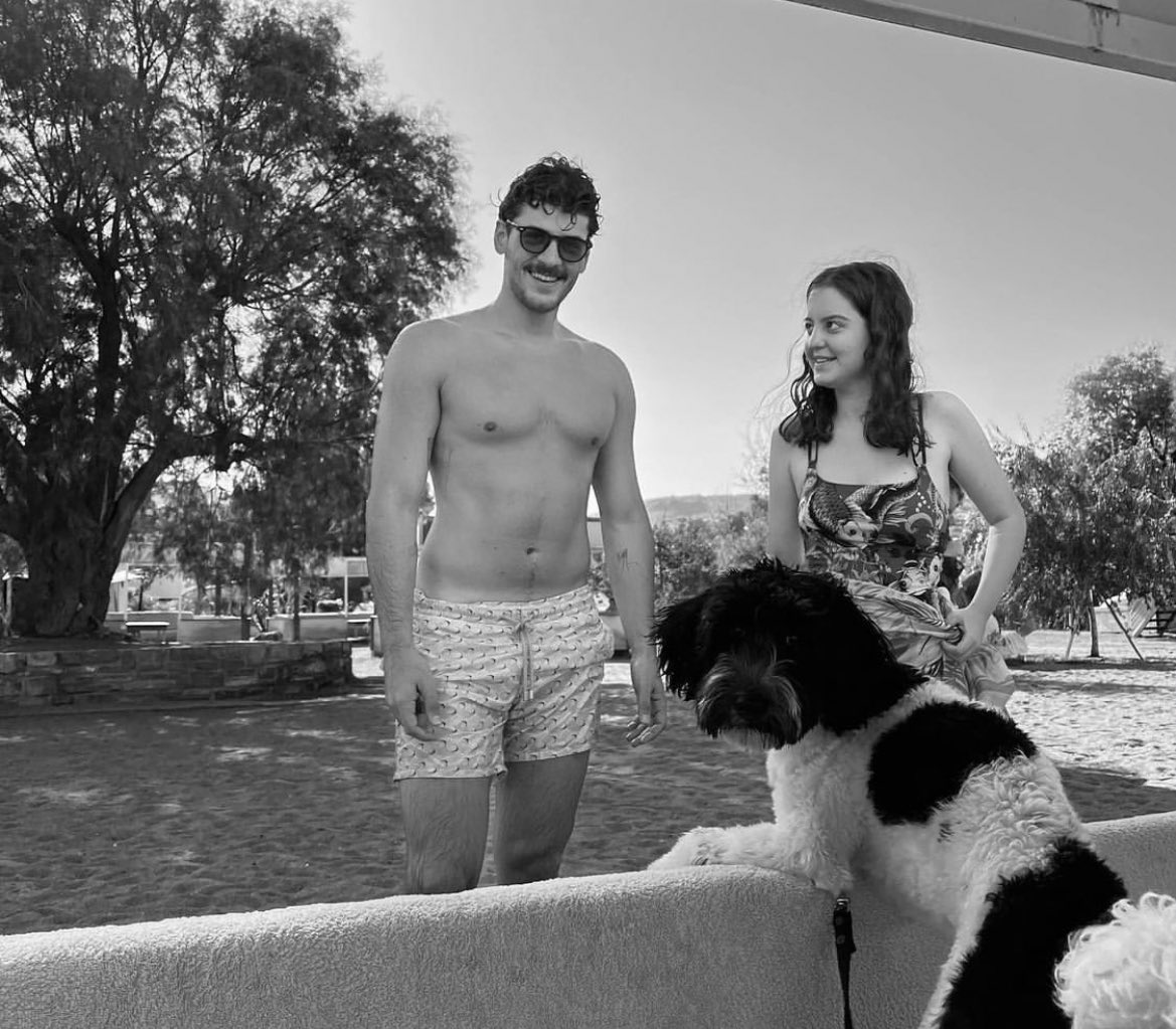 august dumpii hav hav