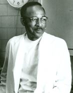 SteveYangMD's tweet photo. [1/2] On this day in 1910, Vivien Thomas was born. He was a laboratory supervisor and the assistant to surgeon Alfred Blalock.  He helped develop a procedure to treat Blue Baby Syndrome. https://t.co/lsjMM3IY2k