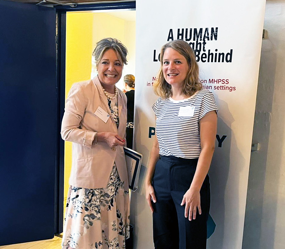 EduCannotWait's tweet photo. More inspiring discussions at 'Nordic Conference on #MHPSS in Fragile & Humanitarian Settings' between #ECW Director @YasmineSherif1 & @redbarnetdk Johanne Schmidt-Nielsen & @RodaKorset @MArnlov in Copenhagen 🇩🇰.
#mentalhealthmatters #ahumanrightleftbehind #nordicmhpssconference https://t.co/vpatztaSqL