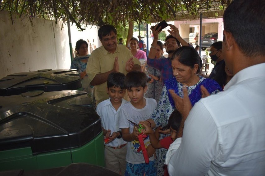 ipcaworld's tweet photo. Dr Naresh Kumar, Joint Commissioner, SBM, MCG & Shri (IFS) Subhash Yadav, DFO cum Head Environment Division, GMDA, launched Project SORT at Aravali Homes, Gurugram. Project #SORT is a #CSR initiative of #SLMTT and is executed by #IPCA
.
@DrRadhaGoyal2 @OfficialGMDA @moefcc https://t.co/v3Fmll2VIb