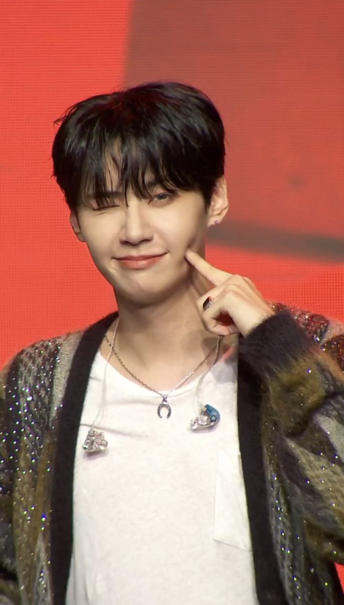 BabysunErk's tweet photo. ใใใใ๐ใใฎใใ
#์ด์งํ #LEEJINHYUK #ใคใธใใงใฏ #ๆ้ญ่ตซ #๋ธ์ดํ์ #Comeback #Vcountdown #5ight #Crack https://t.co/HSzzck4TWI