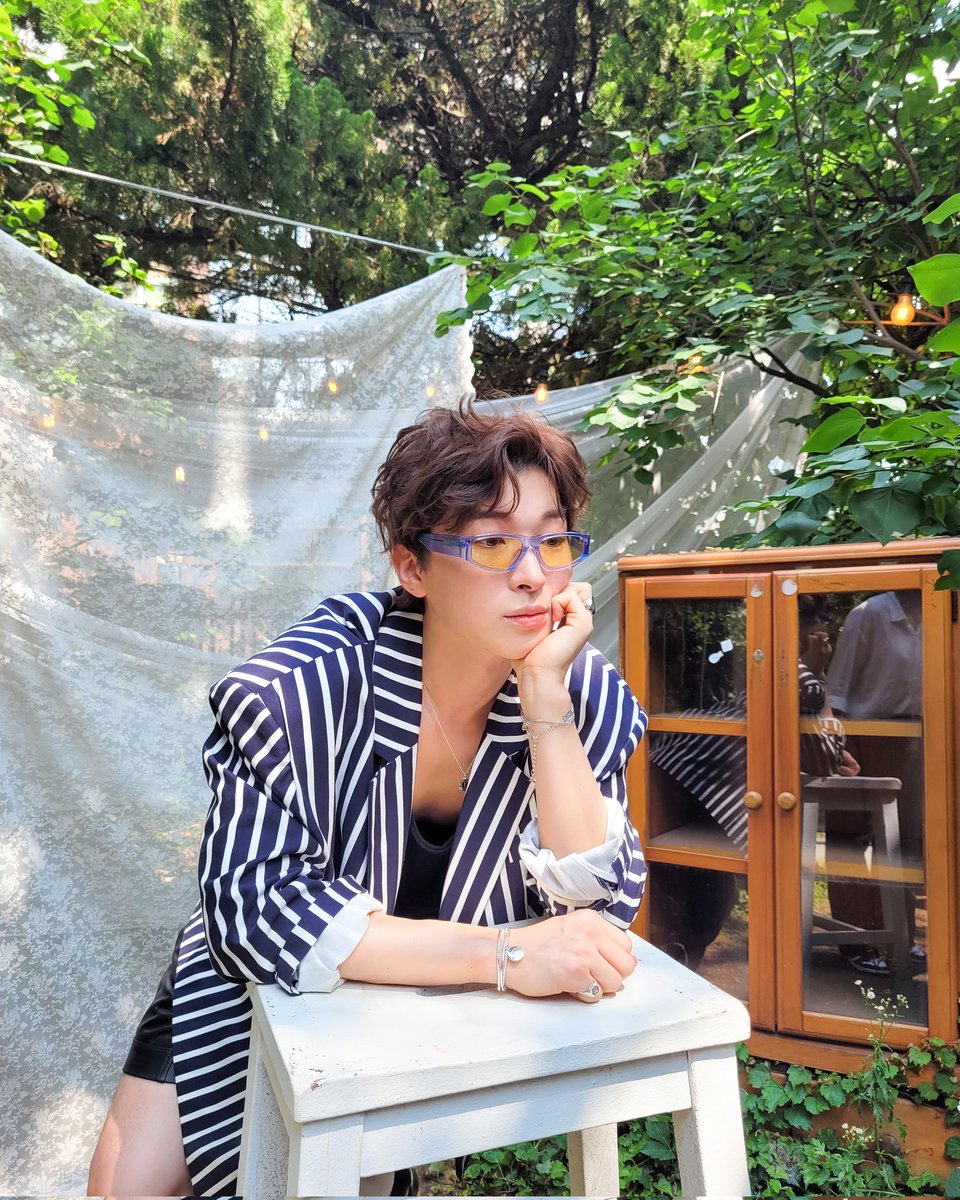 umakecompany's tweet image. [#라이의_현장취재 #박강현]
시어터플러스 마지막 현장 비하인드 💘

모든 컨셉이 찰떡콩떡이라 어떤 컷을 고를지
1227번 고민하게 만든 화보천재만재 강현 배우 💬👏

8월의 끝자락, 여름의 의인화
강현 배우와 함께 행복하고 건강하세요 🌿

#배우 #박강현 #PARKKANGHYUN
#라이트하우스 #LIGHTHOUSE