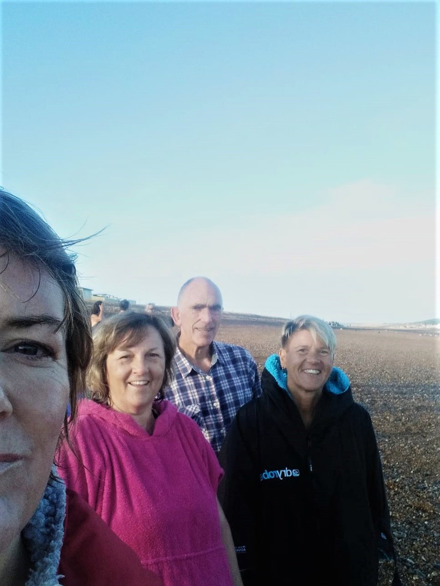 Ravilious's tweet photo. Bank Holiday dipping @purplepuffin #Seaford #Newhaven #Seaswimming #EarlySwim https://t.co/bYIjxpUijU