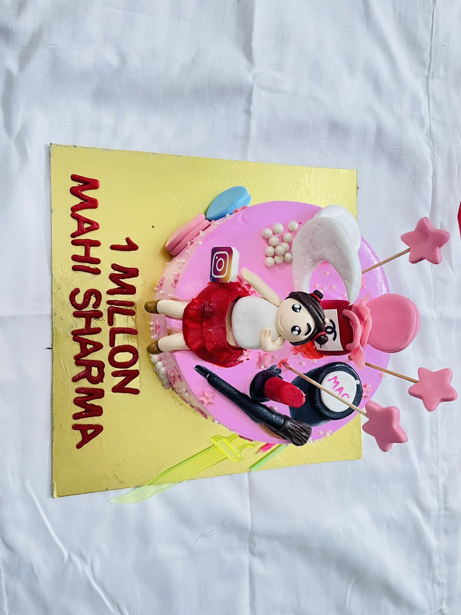 themahisharma's tweet photo. Thankyou #1M family on Instagram 
Thankyou guys . ❤️🙏🏻
#mahisharma https://t.co/K1lcvofBGG